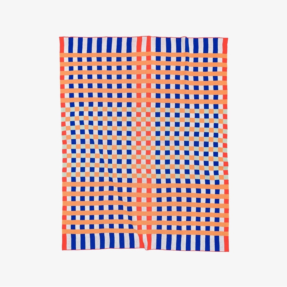 Verloop. NWT. Mod Gingham Check Throw. 50x50”. Machine Wash.